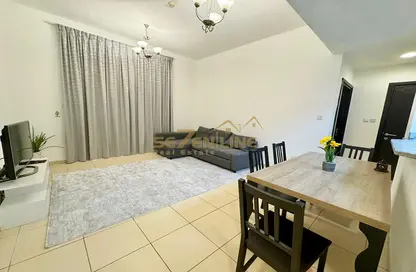 Apartment - 1 Bedroom - 1 Bathroom for sale in Mazaya 18 - Queue Point - Dubai Land - Dubai