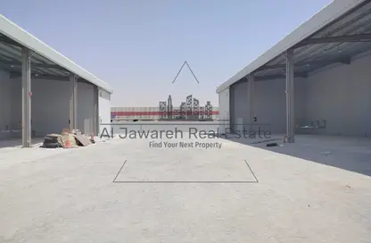 Warehouse - Studio - 2 Bathrooms for rent in Old Industrial Area - Umm Al Quwain