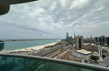 شقة - 3 غرف نوم - 4 حمامات للايجار في شارع الكورنيش - أبوظبي