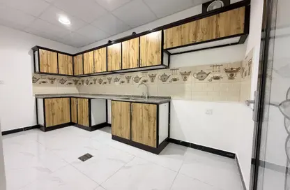 Apartment - 2 Bedrooms - 2 Bathrooms for rent in Shakhbout City - Abu Dhabi