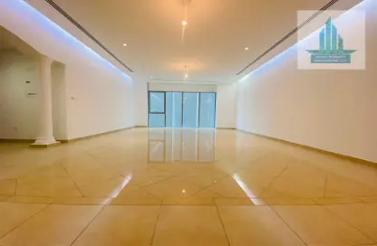 Apartment - 2 Bedrooms - 3 Bathrooms for rent in Al Bateen Complex - Al Bateen - Abu Dhabi