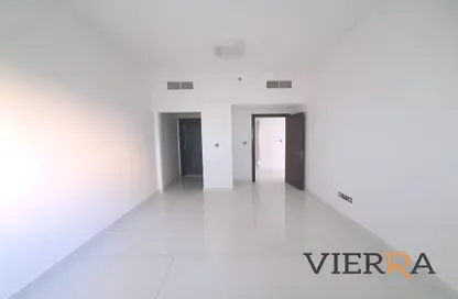 Empty Room image for: Apartment - 3 Bedrooms - 3 Bathrooms for sale in Arabian Gate - Dubai Silicon Oasis - Dubai, Image 1