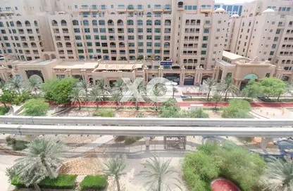 Apartment - 2 Bedrooms - 2 Bathrooms for rent in Jash Hamad - Shoreline Apartments - Palm Jumeirah - Dubai