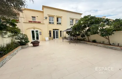 فيلا - 3 غرف نوم - 2 حمامات للايجار في الينابيع 9 - الينابيع - دبي