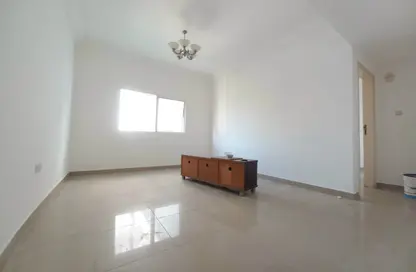 Apartment - 1 Bedroom - 2 Bathrooms for rent in Manazil Tower 5 - Al Taawun Street - Al Taawun - Sharjah