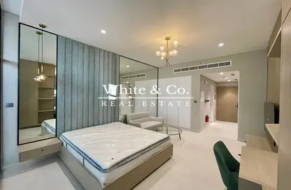 صورة لـ غرفة- غرفة النوم شقة - 1 حمام للايجار في ويستوود من امتياز - الفرجان - دبي ، صورة رقم 1