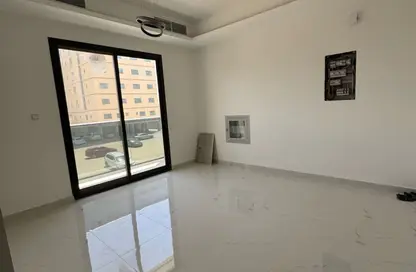 شقة - غرفة نوم - 2 حمامات للايجار في 1 الجرف - الجرف - عجمان وسط المدينة - عجمان