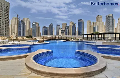 صورة لـ حوض سباحة شقة - 4 غرف نوم - 4 حمامات للبيع في برج هورايزون - دبي مارينا - دبي ، صورة رقم 1