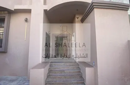 صورة لـ سلم فيلا - 7 غرف نوم للايجار في مدينة خليفة أ - مدينة خليفة - أبوظبي ، صورة رقم 1