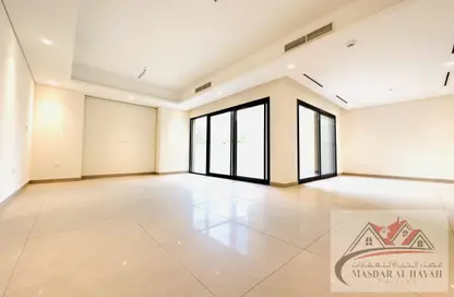 تاون هاوس - 3 غرف نوم - 4 حمامات للايجار في مدينة الشارقة المستدامة - الشارقة