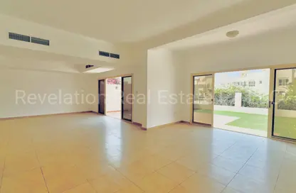 Apartment - 3 Bedrooms - 3 Bathrooms for rent in Al Hamra Village - Ras Al Khaimah