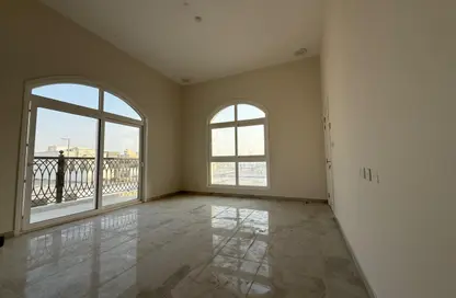 Apartment - 4 Bedrooms - 5 Bathrooms for rent in Madinat Al Riyad - Abu Dhabi