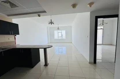 Apartment - 2 Bedrooms - 2 Bathrooms for rent in Al Rabia Tower - Majan - Dubai Land - Dubai
