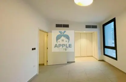 Townhouse - 2 Bedrooms - 4 Bathrooms for rent in Sarab 2 - Aljada - Sharjah