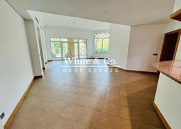 Empty Room image for: Apartment - 3 bedrooms - 4 bathrooms for rent in Jash Hamad - Shoreline Apartments - Palm Jumeirah - Dubai, Image 1