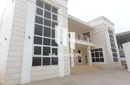 Villa - 7+ Bedrooms - 7+ Bathrooms for rent in Madinat Al Riyad - Abu Dhabi