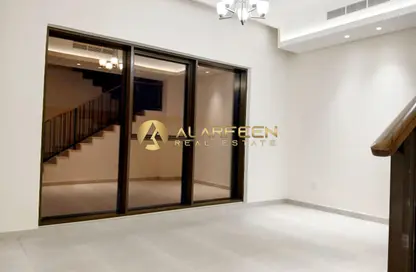 تاون هاوس - 4 غرف نوم - 4 حمامات للايجار في قرية سيفيلا - قمم النصر - مدينة دبي الرياضية - دبي