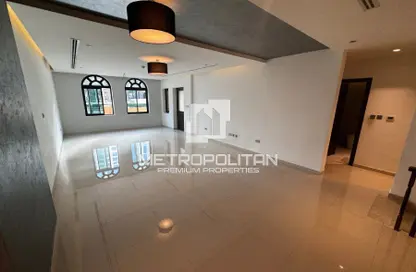 Empty Room image for: Townhouse - 3 Bedrooms - 5 Bathrooms for rent in Golden Mile 2 - Golden Mile - Palm Jumeirah - Dubai, Image 1