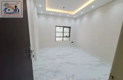 شقة - 3 غرف نوم - 3 حمامات للايجار في برج الكورنيش - طريق كورنيش عجمان - عجمان