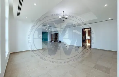 Apartment - 3 Bedrooms - 4 Bathrooms for rent in Hamdan Street - Abu Dhabi