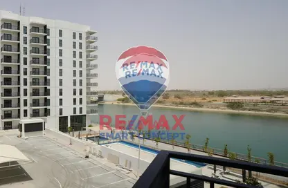 Apartment - 3 Bedrooms - 4 Bathrooms for rent in Waters Edge - Yas Island - Abu Dhabi