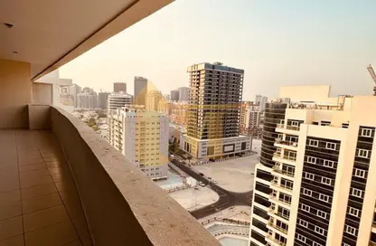 شقة - 3 غرف نوم - 3 حمامات للايجار في 1 رويال ريزدنس - رويال ريزدنس - مدينة دبي الرياضية - دبي