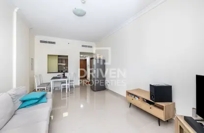 شقة - غرفة نوم - 2 حمامات للبيع في بلازا ريسدينس 1 - بلازا ريزيدنس - الضاحية 13 - قرية جميرا الدائرية - دبي