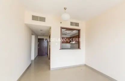 Apartment - 1 Bedroom - 2 Bathrooms for rent in Icon Tower 2 - JLT Cluster L - Jumeirah Lake Towers - Dubai