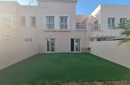 Villa - 2 Bedrooms - 3 Bathrooms for rent in Springs 11 - The Springs - Dubai