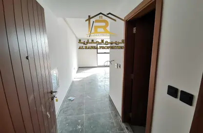 Hall / Corridor image for: Apartment - 1 Bedroom - 2 Bathrooms for rent in Oasis Tower - Al Rashidiya 1 - Al Rashidiya - Ajman, Image 1