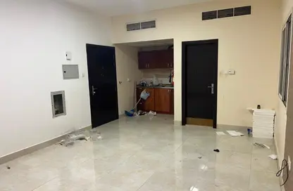 Apartment - Studio - 1 Bathroom for rent in Al Nakhil - Ajman