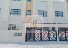 Villa - 5 bedrooms - 6 bathrooms for rent in Madinat Zayed - Abu Dhabi