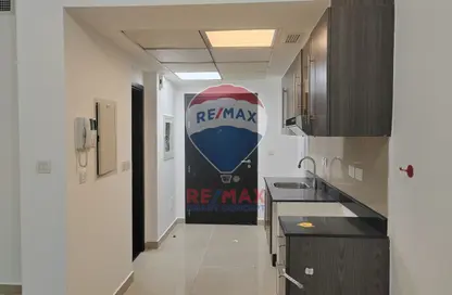 Apartment - Studio - 1 Bathroom for sale in Tower 24 - Al Reef Downtown - Al Reef - Abu Dhabi