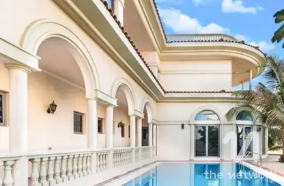 Villa - 5 Bedrooms - 6 Bathrooms for rent in Signature Villas Frond B - Signature Villas - Palm Jumeirah - Dubai