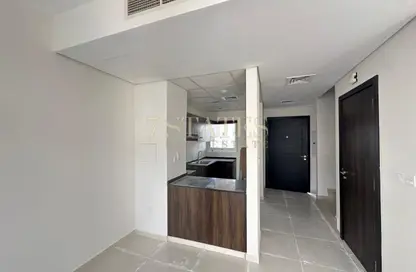 Villa - 3 Bedrooms - 3 Bathrooms for sale in Victoria - Damac Hills 2 - Dubai