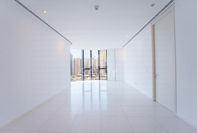 Apartment - 1 Bedroom - 2 Bathrooms for rent in Burj Mohammed Bin Rashid at WTC - Corniche Road - Abu Dhabi