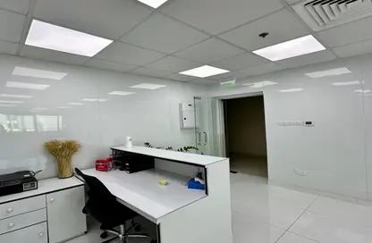 Office Space - Studio - 1 Bathroom for rent in One Lake Plaza - JLT Cluster T - Jumeirah Lake Towers - Dubai