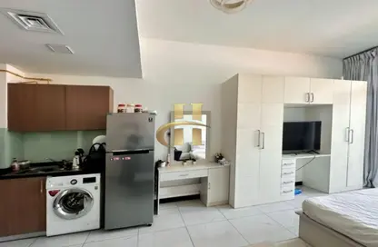 Apartment - Studio - 1 Bathroom for rent in Crystal Residence - Jumeirah Village Circle - Dubai