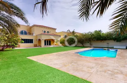 Villa - 4 Bedrooms - 5 Bathrooms for sale in Legacy - Jumeirah Park - Dubai