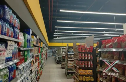 محل - استوديو - 4 حمامات للايجار في جميرا 1 - الجميرا - دبي