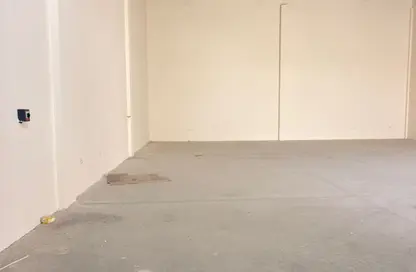 Warehouse - Studio - 1 Bathroom for rent in Umm Al Thuoob - Umm Al Quwain
