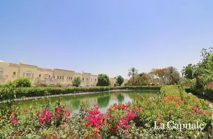 تاون هاوس - 2 غرف نوم - 3 حمامات للايجار في الينابيع 12 - الينابيع - دبي تاون هاوس - 2 غرف نوم - 3 حمامات للايجار في الينابيع 12 - الينابيع - دبي