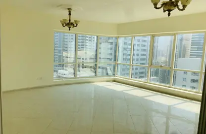 Empty Room image for: Apartment - 2 Bedrooms - 2 Bathrooms for rent in Al Majaz 3 - Al Majaz - Sharjah, Image 1