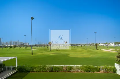 Villa - 4 Bedrooms - 5 Bathrooms for rent in Meadows 4 - Meadows - Dubai