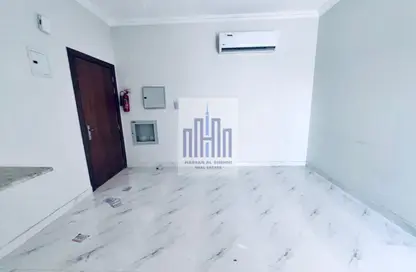 Apartment - Studio - 1 Bathroom for rent in Fire Station Road - Muwaileh - Sharjah