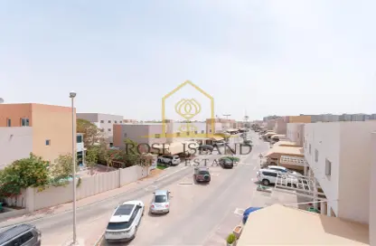 Apartment - 3 Bedrooms - 4 Bathrooms for sale in Contemporary Style - Al Reef Villas - Al Reef - Abu Dhabi
