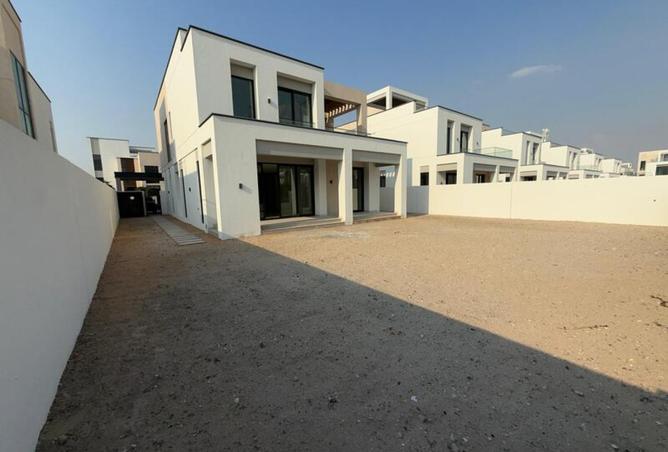 16070003 - Property Image 2