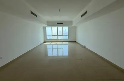 Apartment - 2 Bedrooms - 4 Bathrooms for rent in Al Majaz 2 - Al Majaz - Sharjah Apartment - 2 Bedrooms - 4 Bathrooms for rent in Al Majaz 2 - Al Majaz - Sharjah