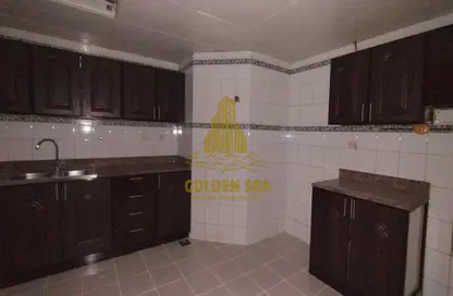 صورة لـ مطبخ شقة - 3 غرف نوم - 3 حمامات للايجار في شارع الخالدية - الخالدية - أبوظبي ، صورة رقم 1