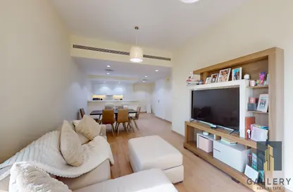 Living / Dining Room image for: Apartment - 2 Bedrooms - 2 Bathrooms for sale in Al Arta 1 - Al Arta - Greens - Dubai, Image 1